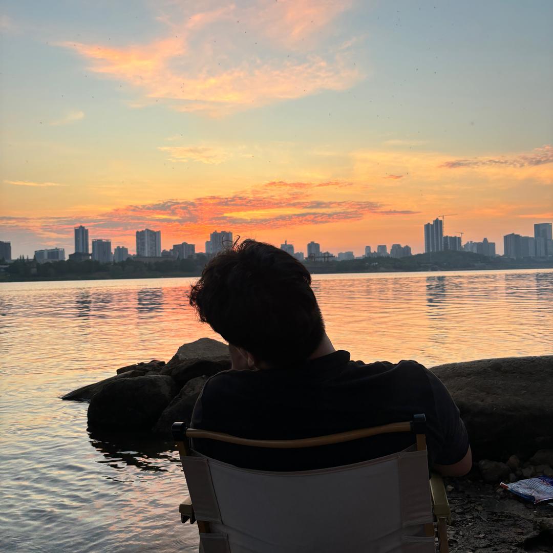 啊龙是队长