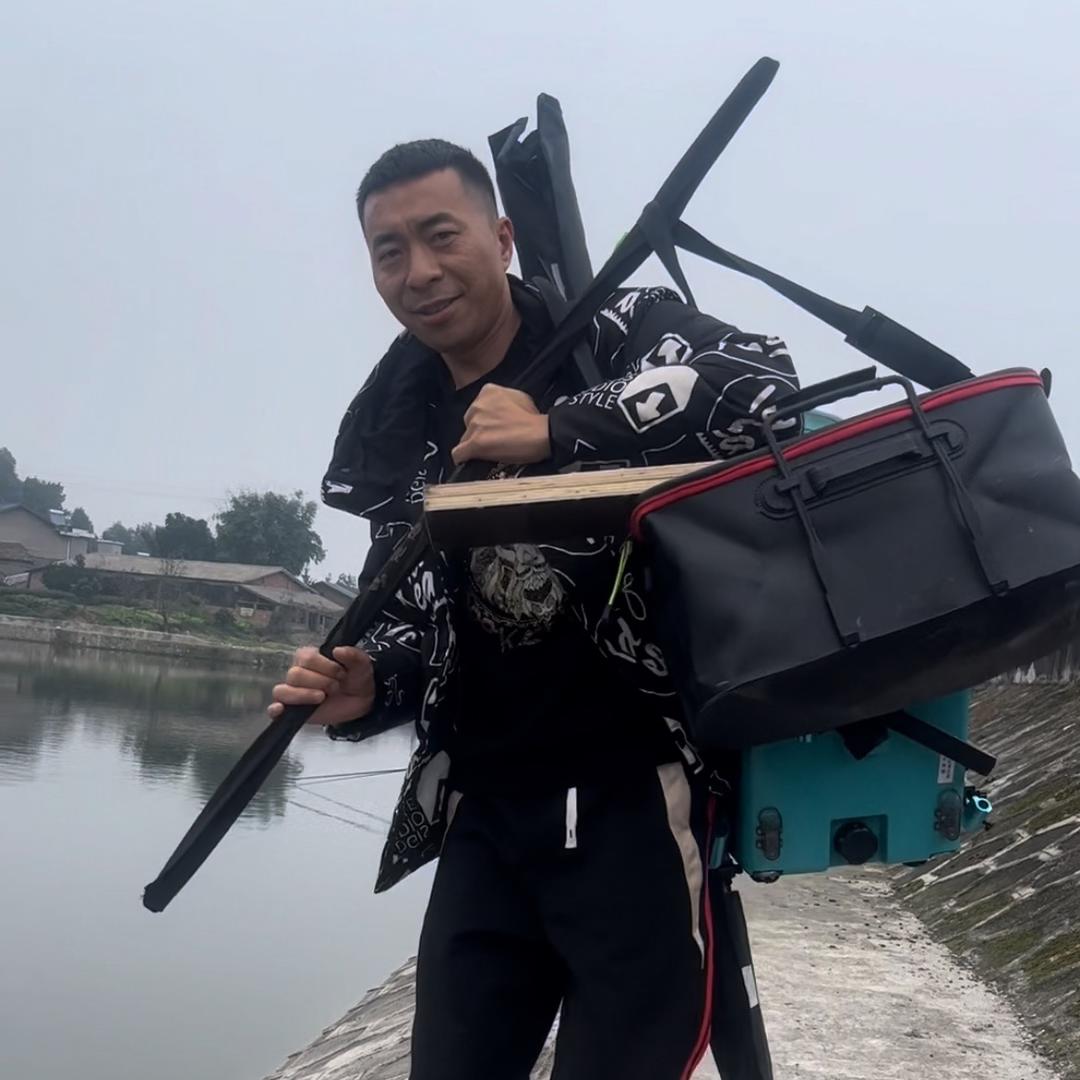 朱老司钓鱼