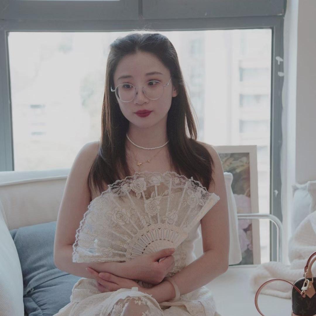 滢辉服饰工厂店