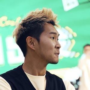 张艺杰-蓝月亮至尊贺年专场