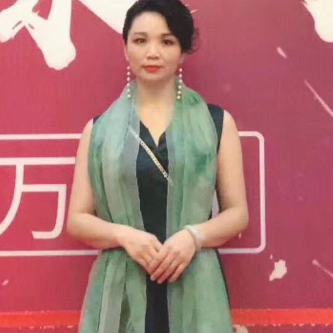 包租婆（湘E）