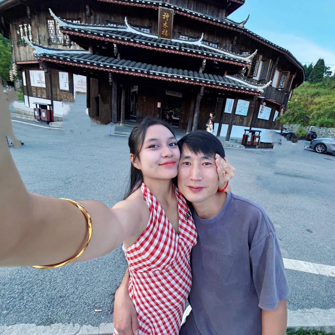 李君君