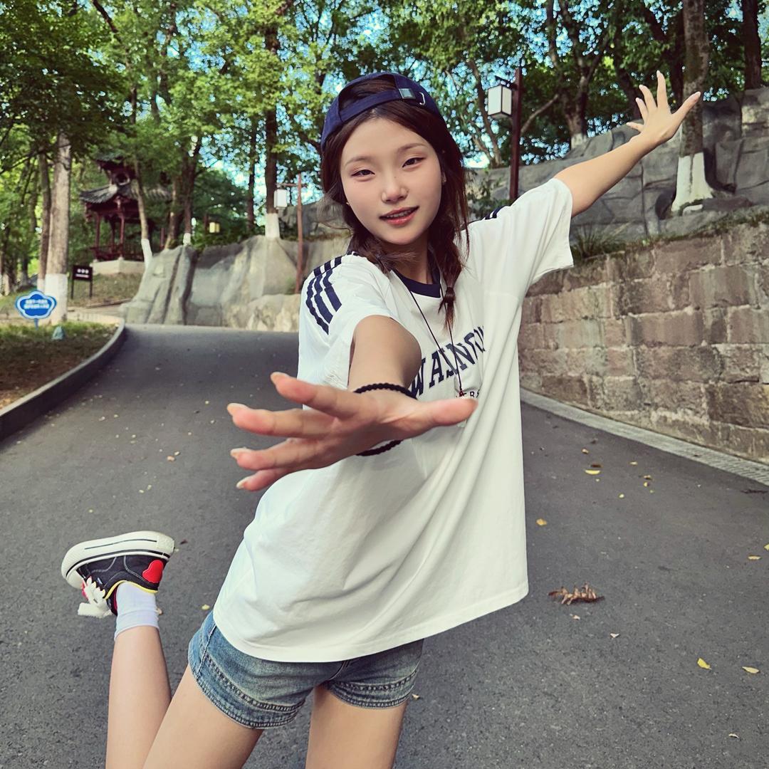 滔滔爱吃肉