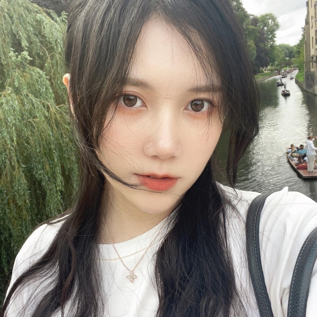 小鱼YUY_