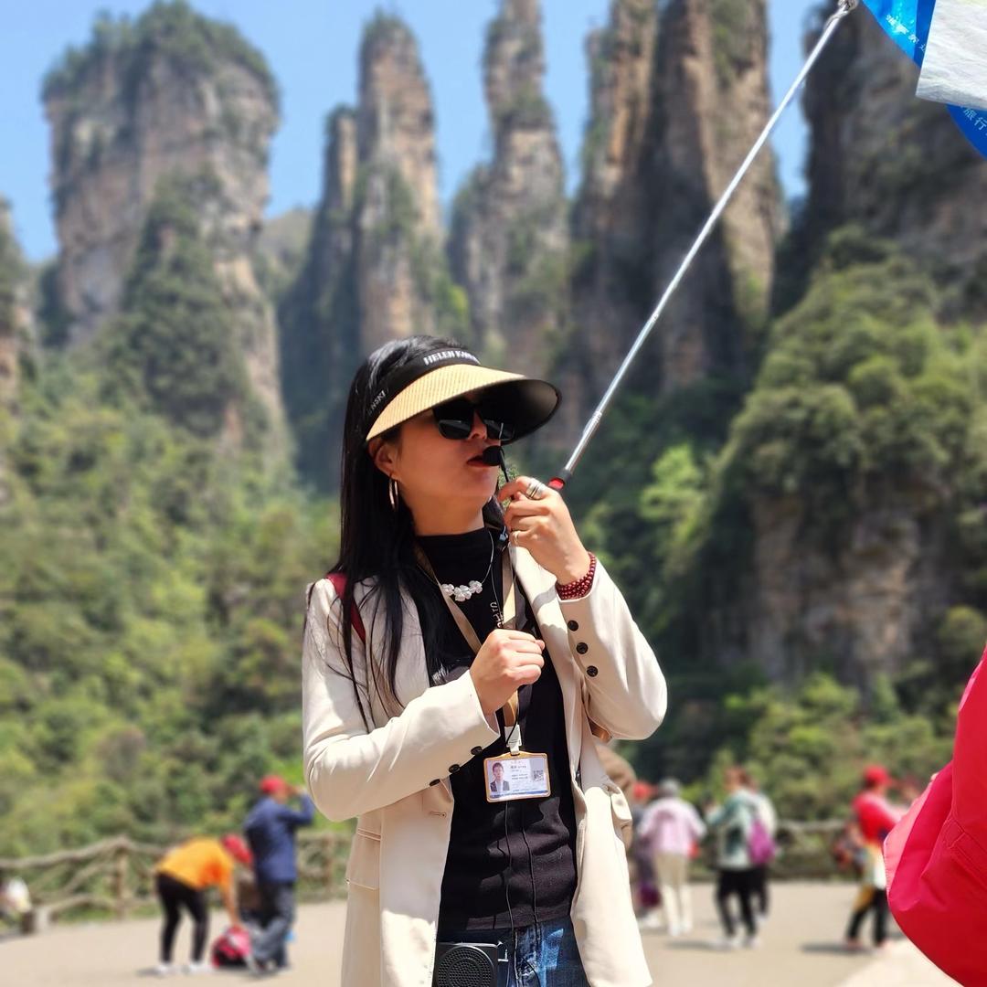 张家界阿丹导游