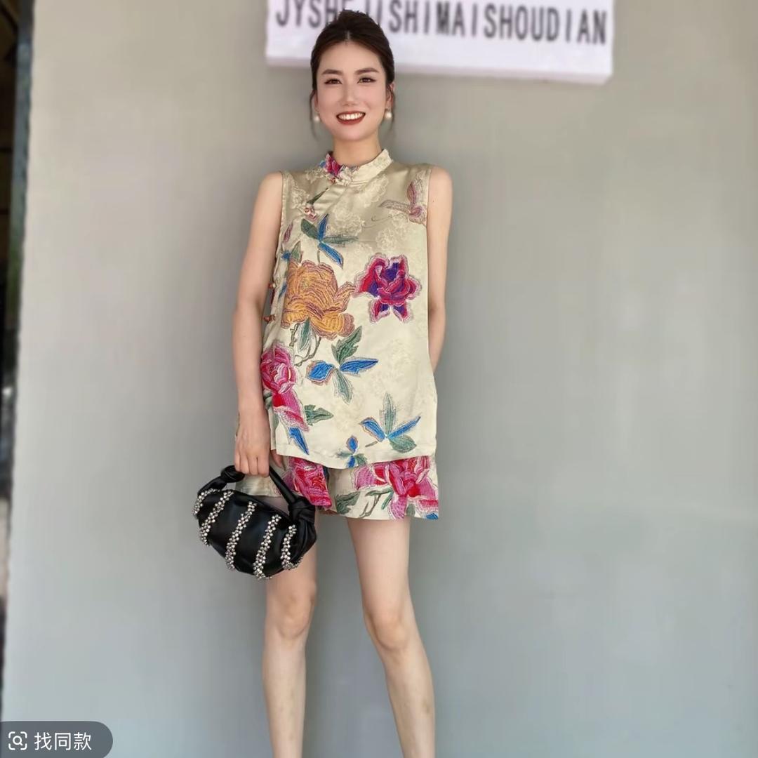 欣悦私服.
