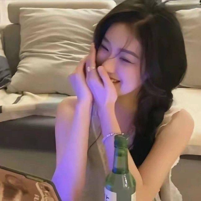 纸鸢🪁⁷ ⁷ ⁴