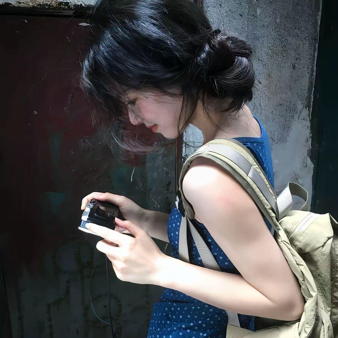 小丽.