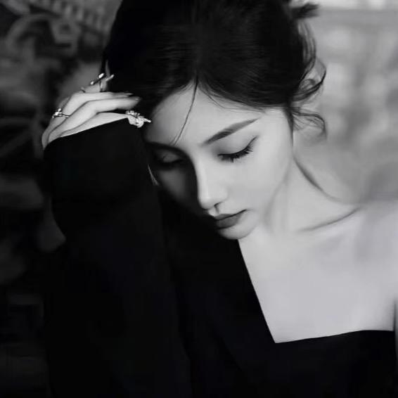𝑮𝓻𝒂𝒄𝒆.