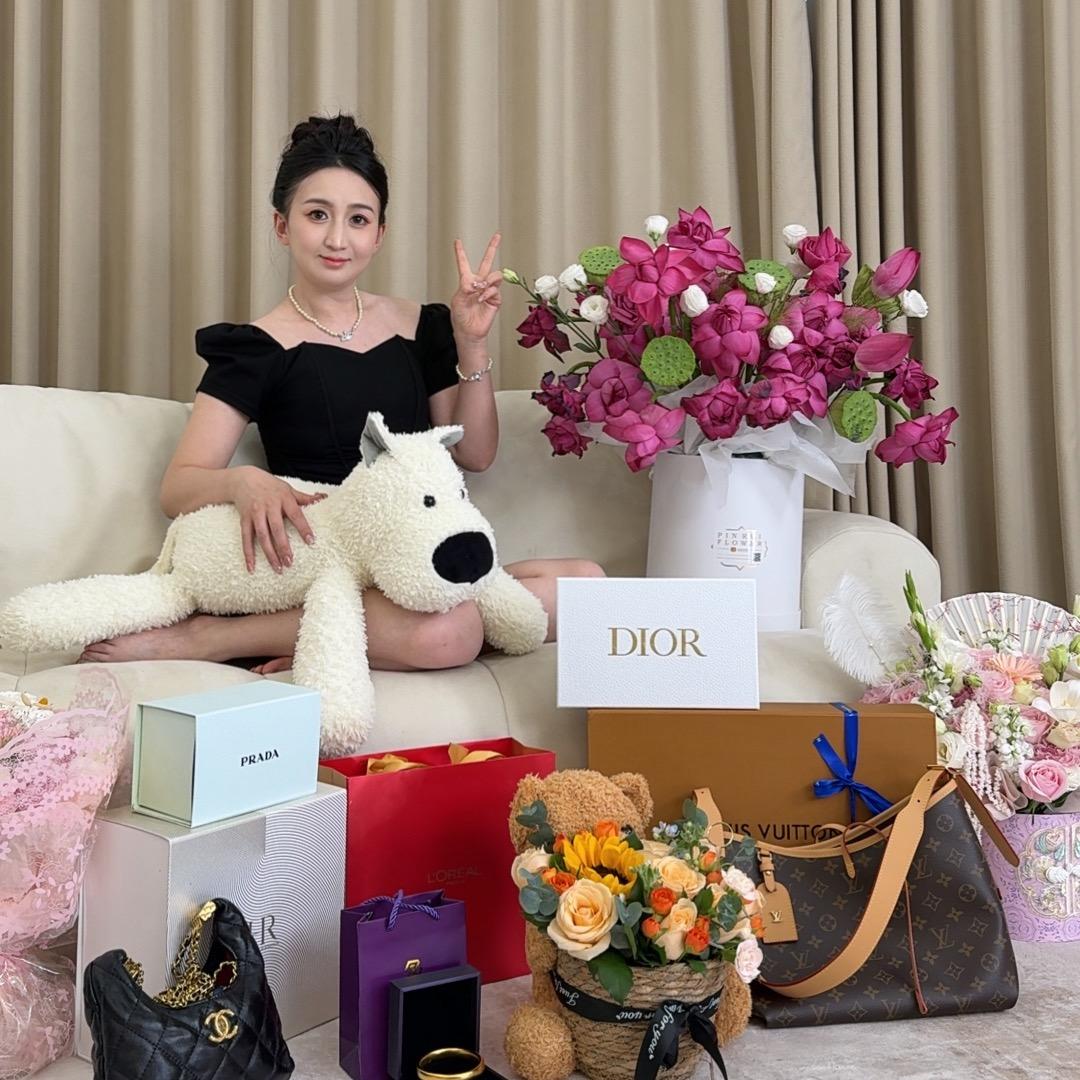 大炮二胎不带娃（的朋友圈）