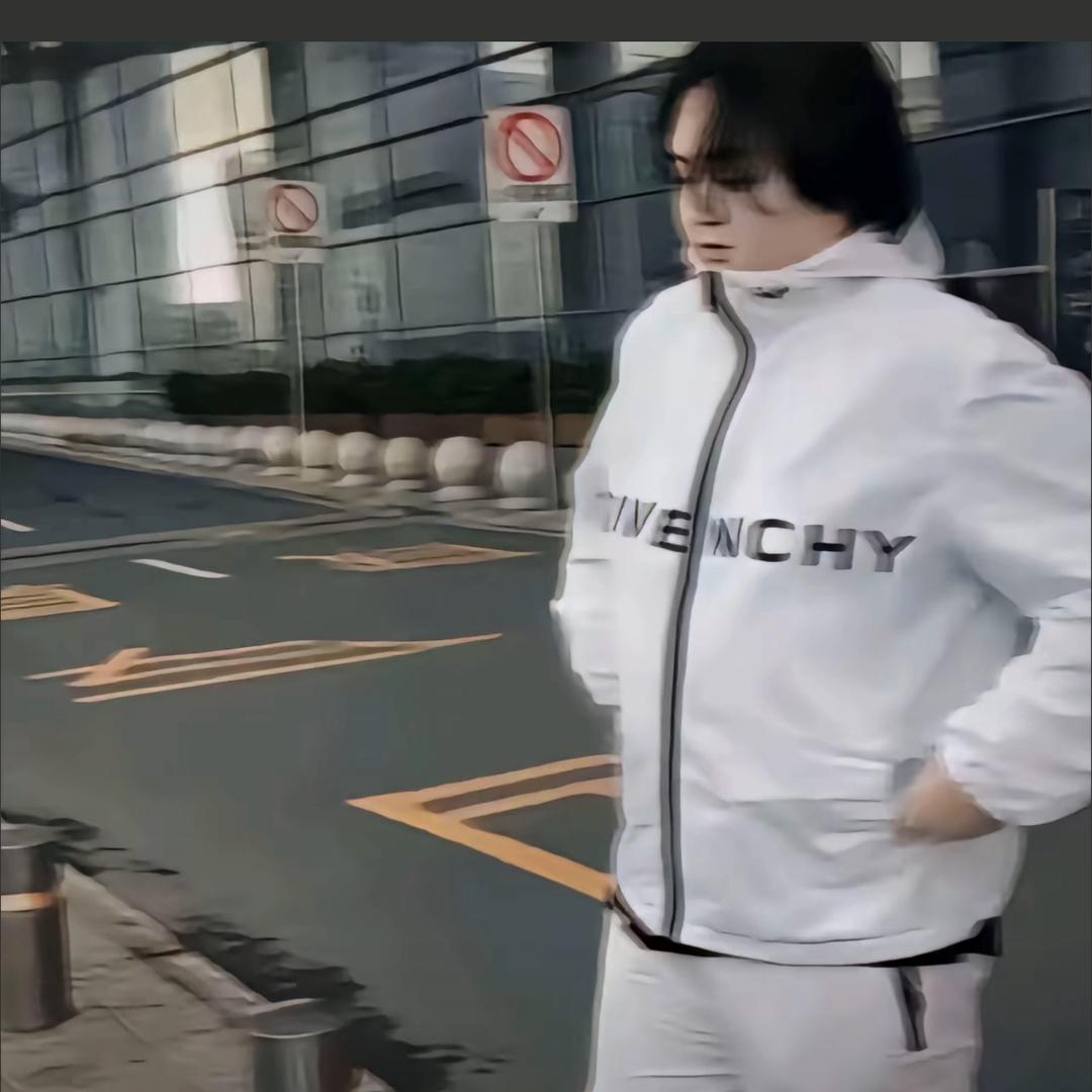 🌈每天303块