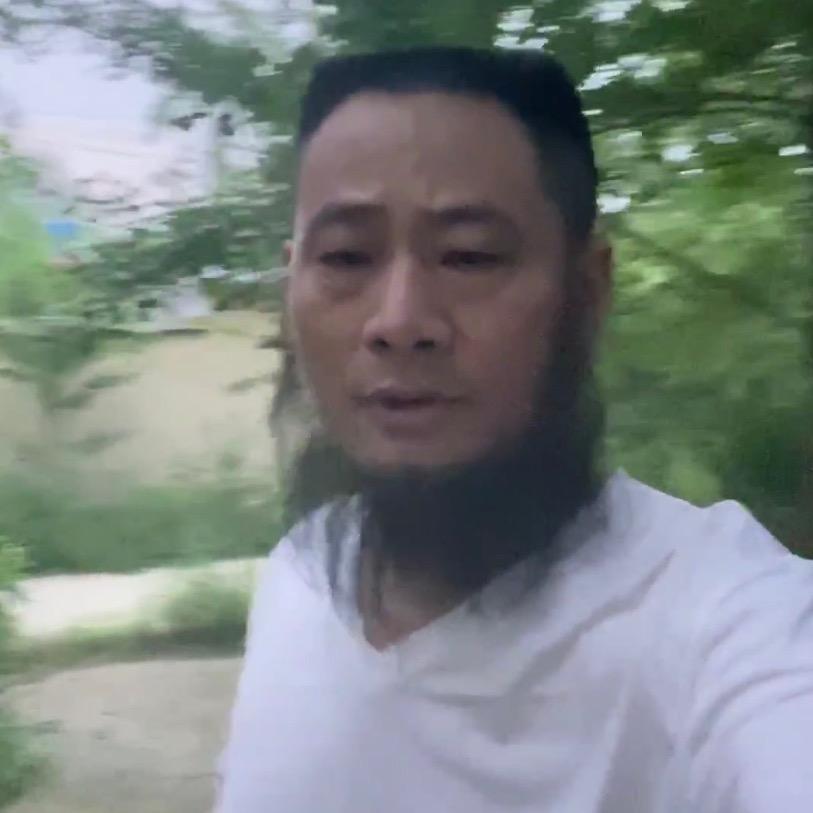 大胡子🧔