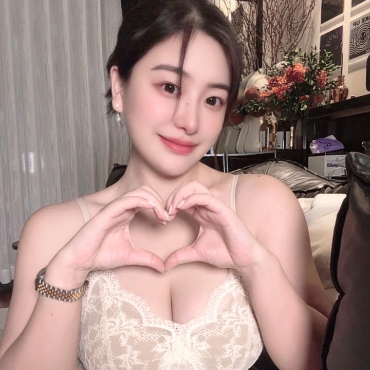 白锦（学舞中）