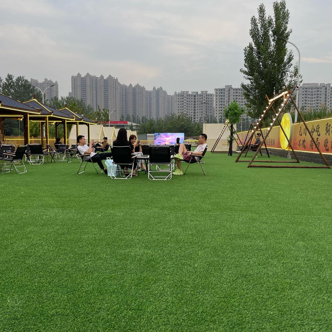 炭•火十里城市烧烤营地