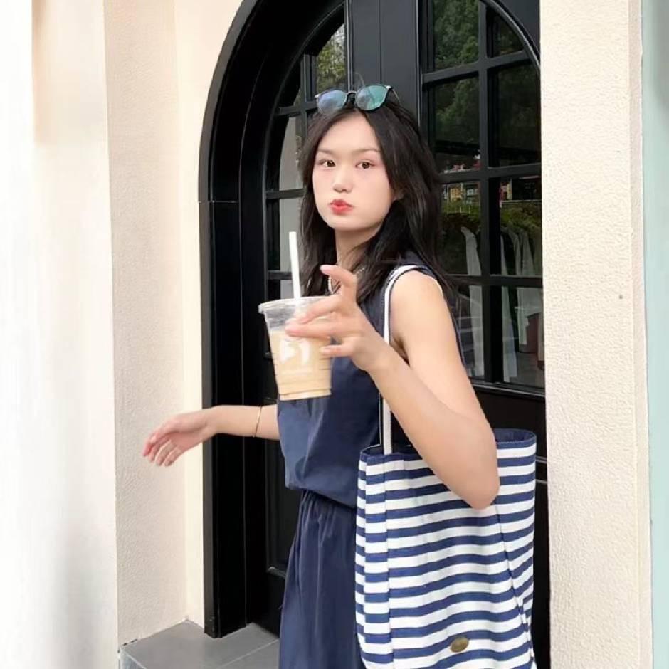 难得糊涂。
