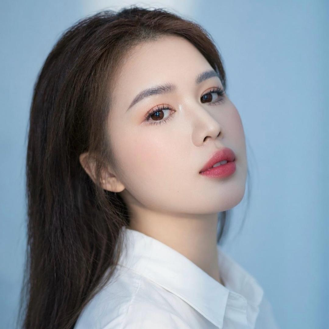 双眼皮自带的氛围感