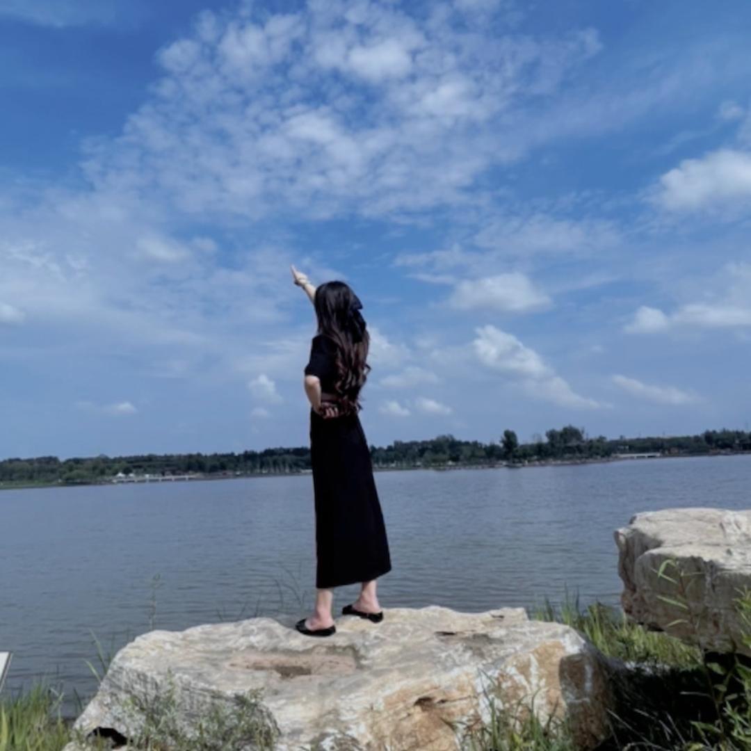 A高姿态女人
