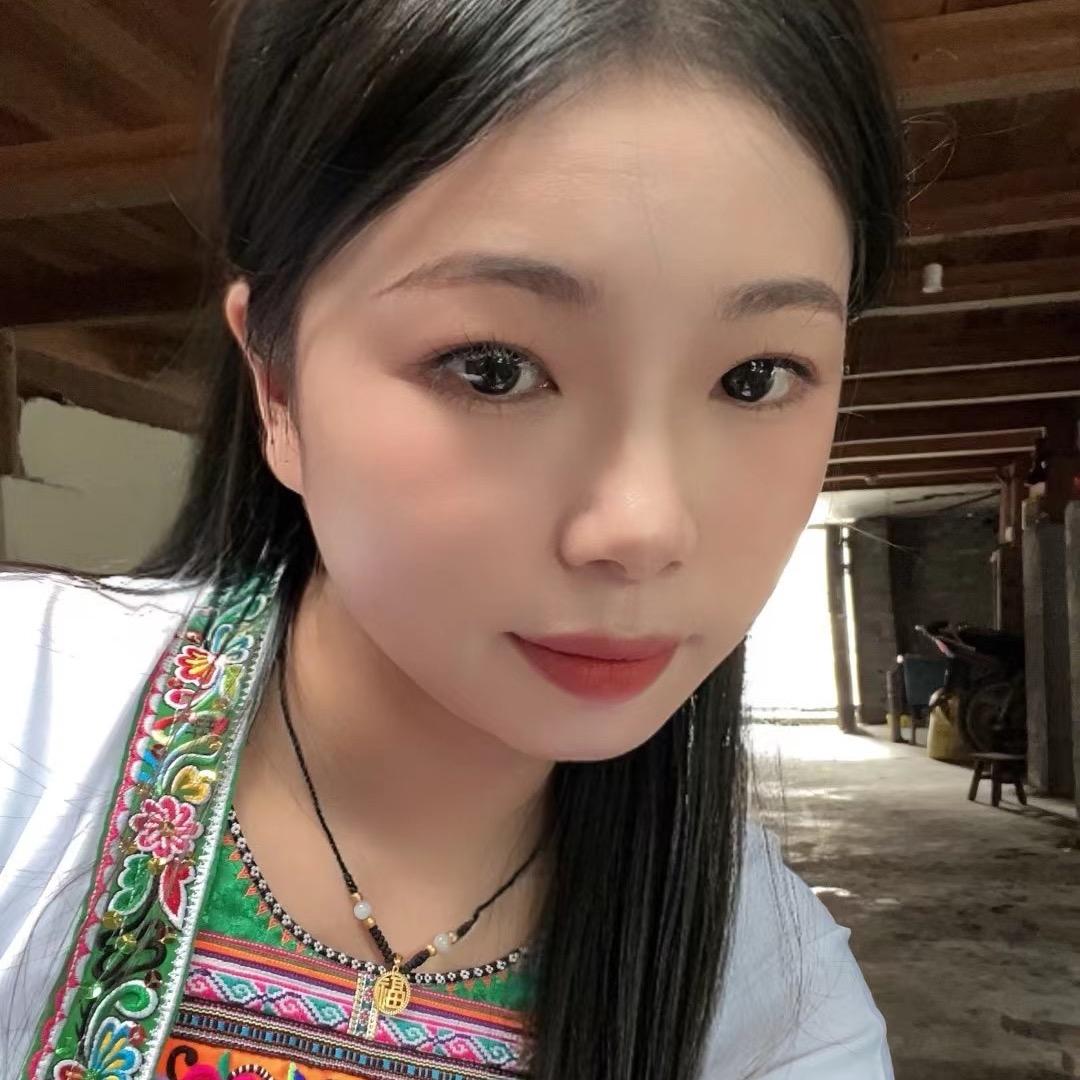 小玉在侗寨