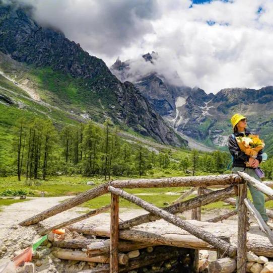 海口龙华倪月悦百货店