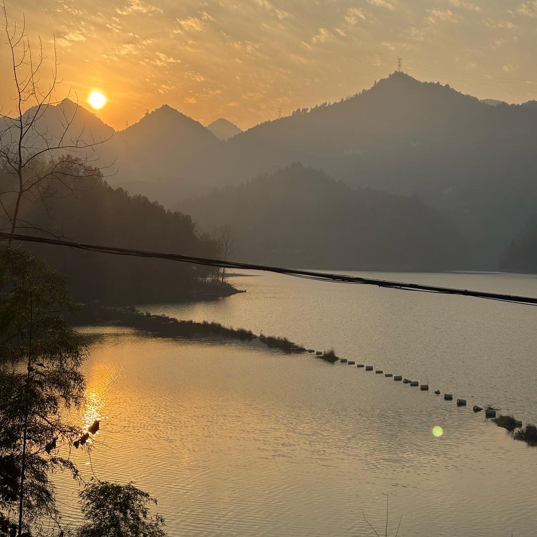 回老家做民宿的悠悠