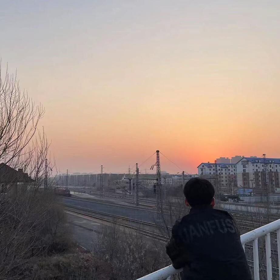 风韵犹存的80岁老太