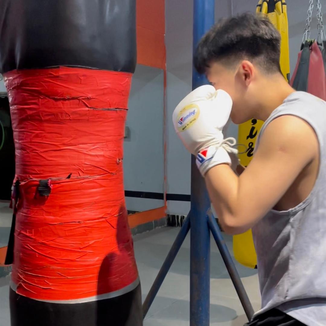 阿柒不会打拳🥊