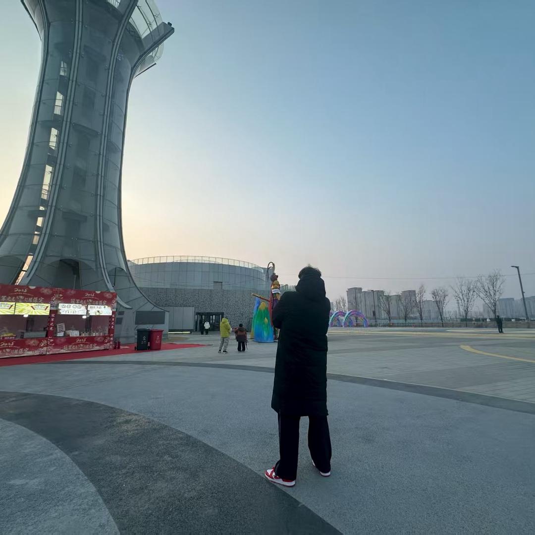 刘昊哲