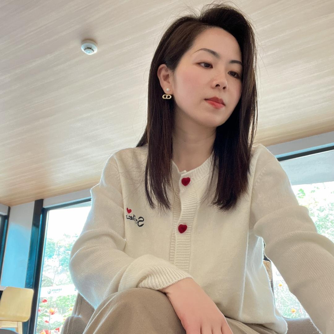 保险小姐姐