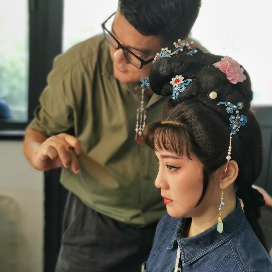 宽彩妆（招戏曲化妆学徒）