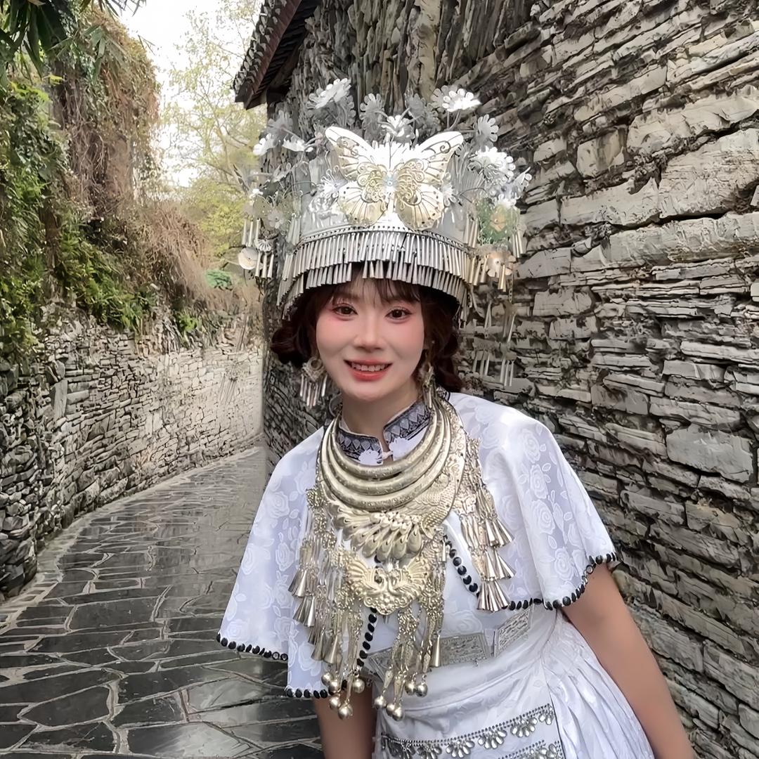 导游琴琴（云南旅游接待）