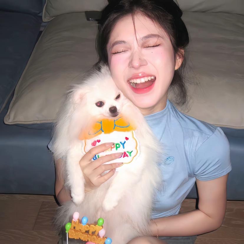 小条吃辣条/