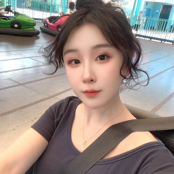 本宫💃Yin♥️