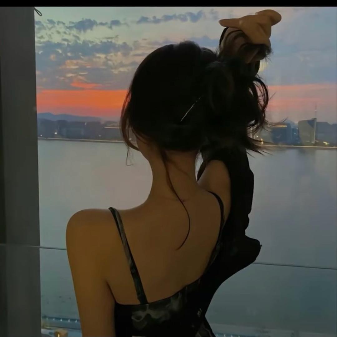 三月