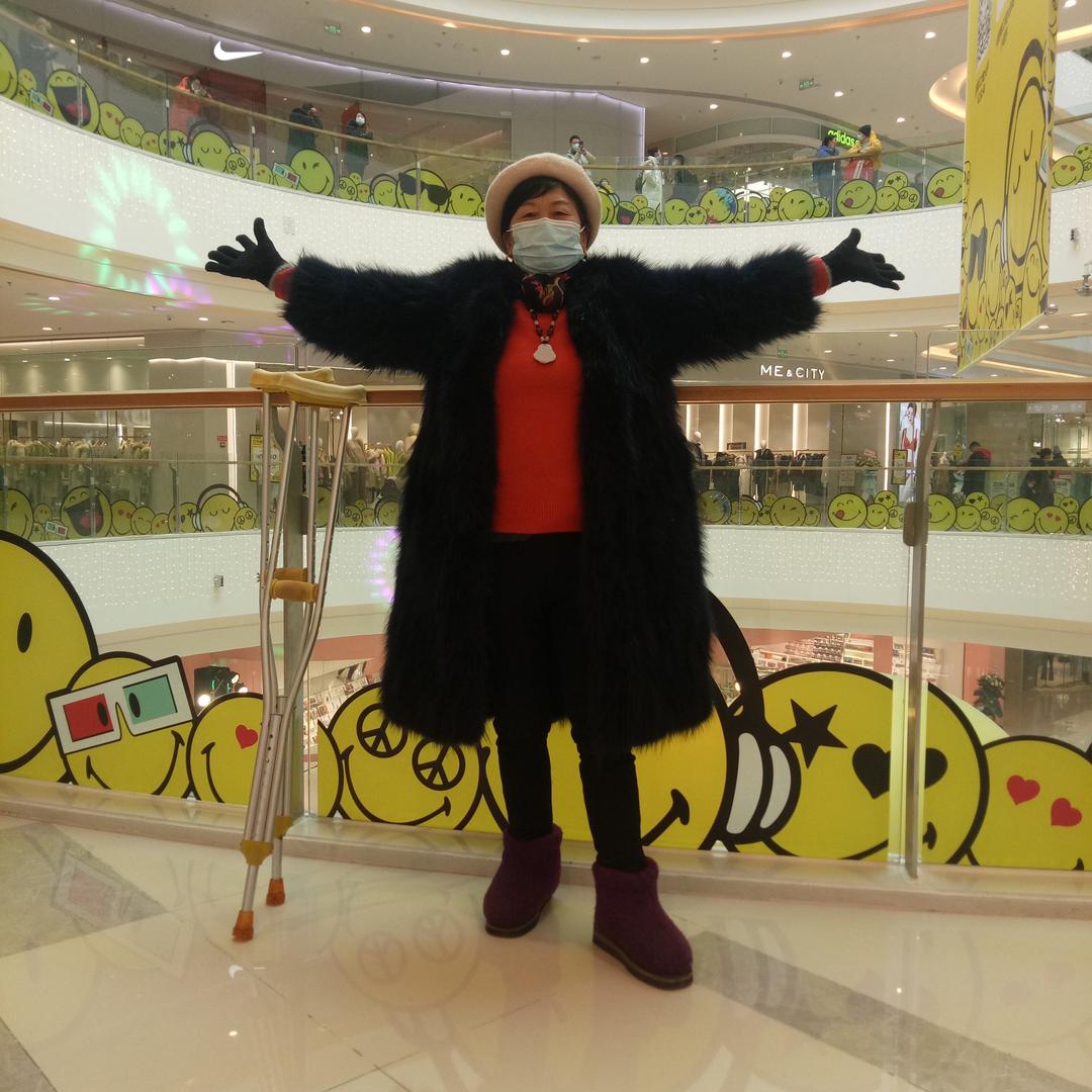 开心老嘿，别忘了今天的嘿，别忘了今天的走