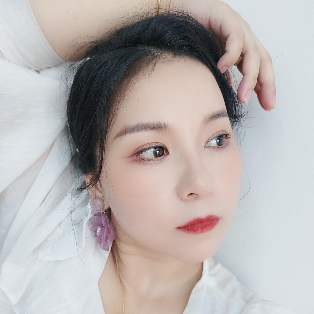 在桃源开美容店的萍儿