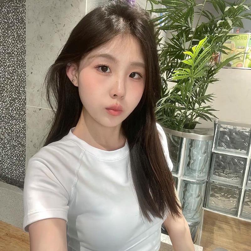 鸿财清清小西