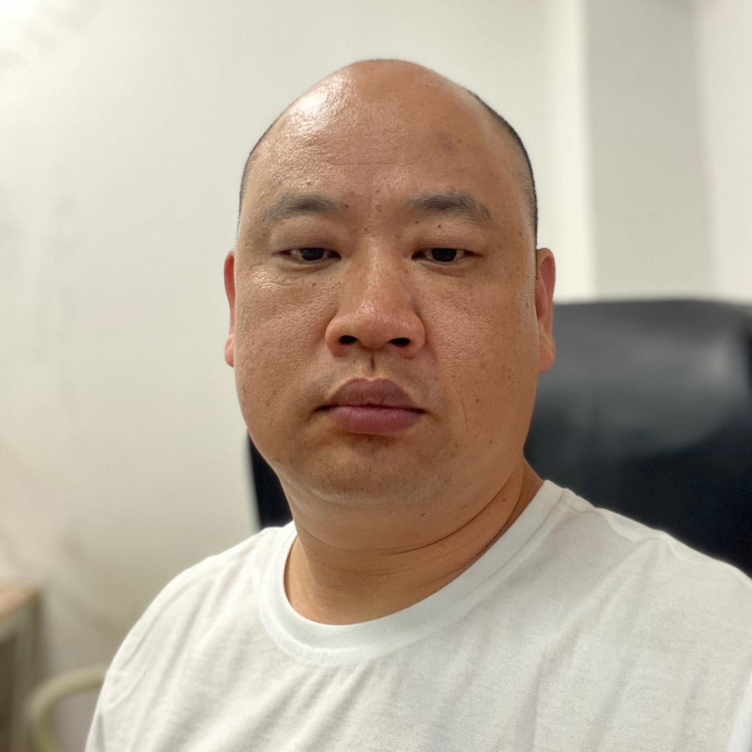 黄志国品牌男装