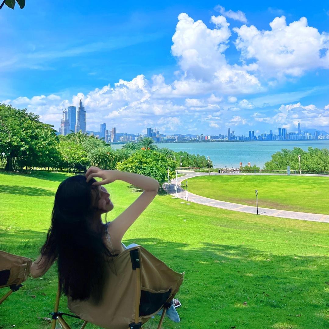 户外露营逸营舍