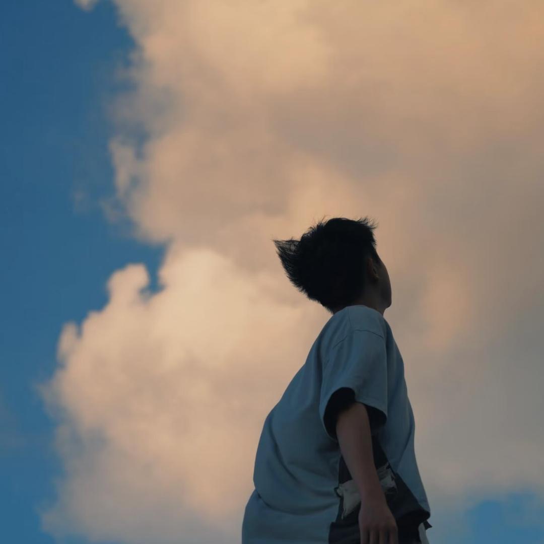 梪