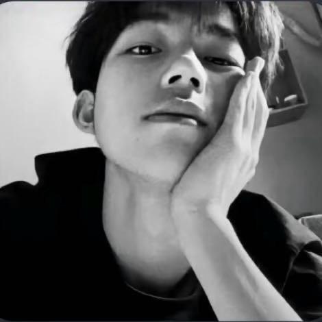 @手拿烟头烫你🐮