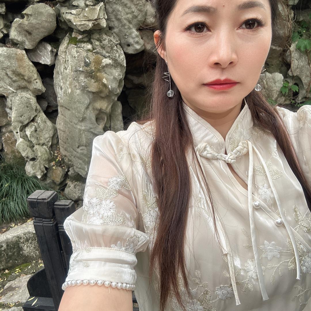怡佳服饰