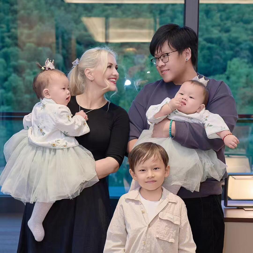 娜塔莎一家小助理~