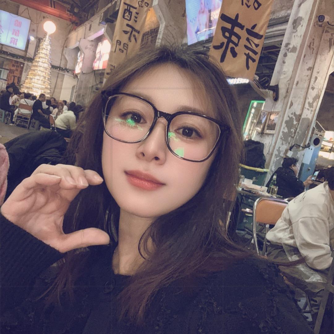 卢栎淳（拒绝私聊）