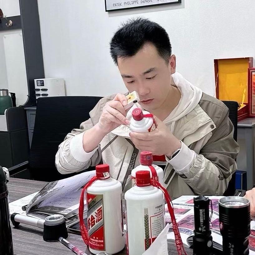 山顶上那棵树