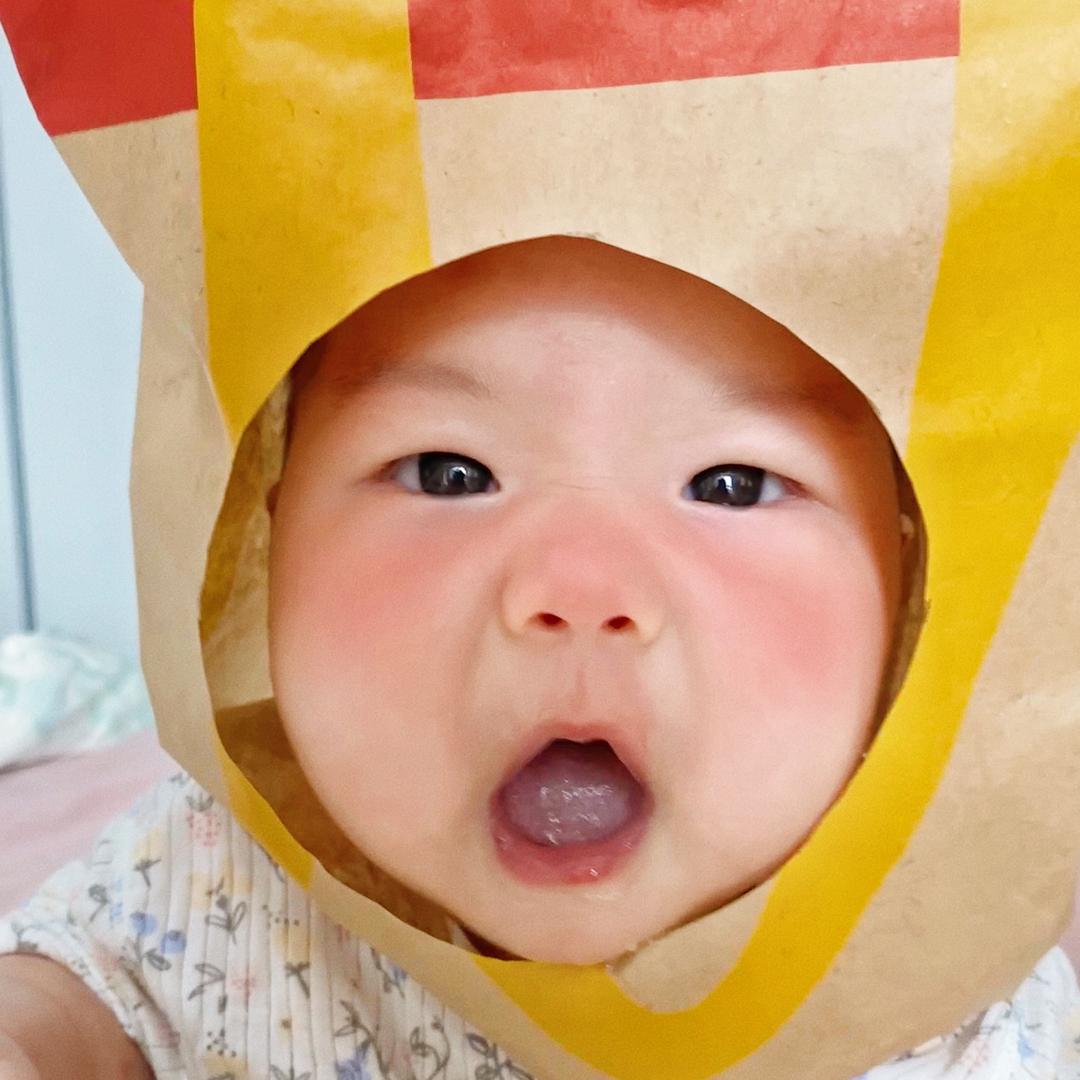 小玥饱饱