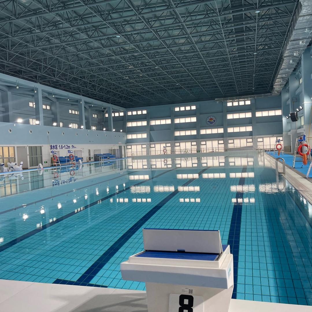 深蓝空间游泳馆