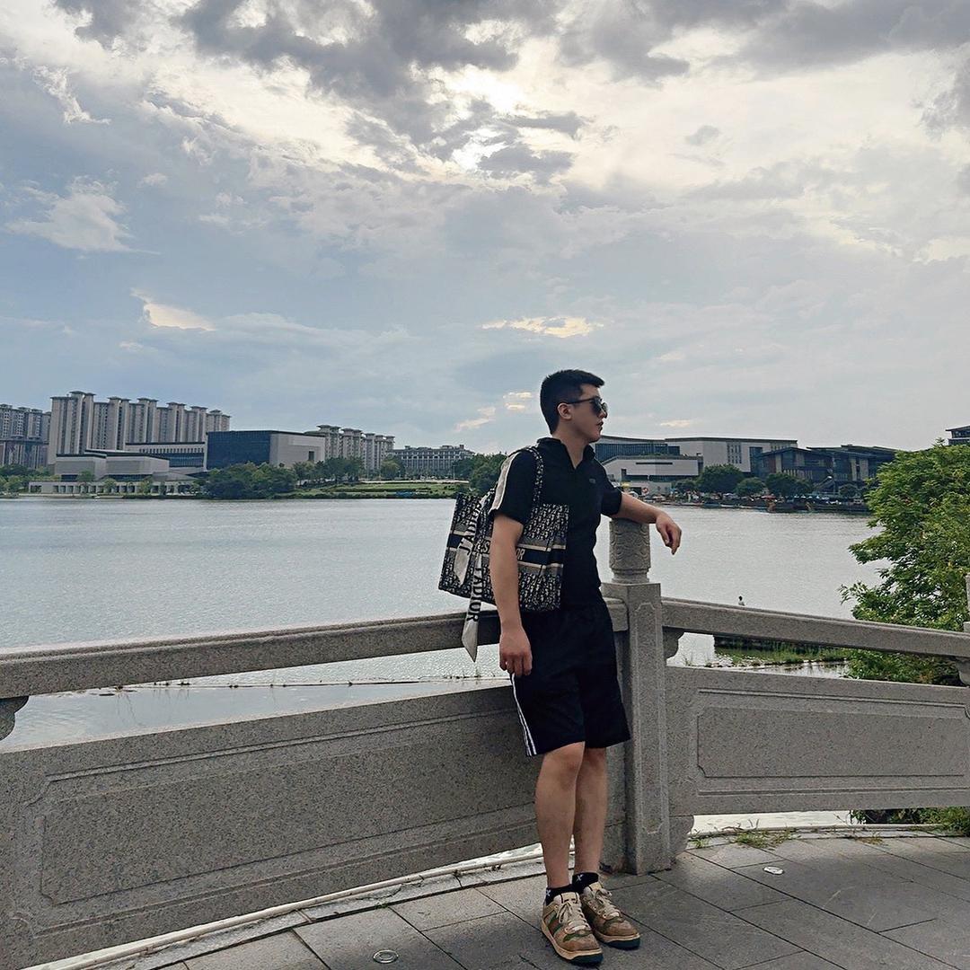 小东逛凤凰古城（小号）