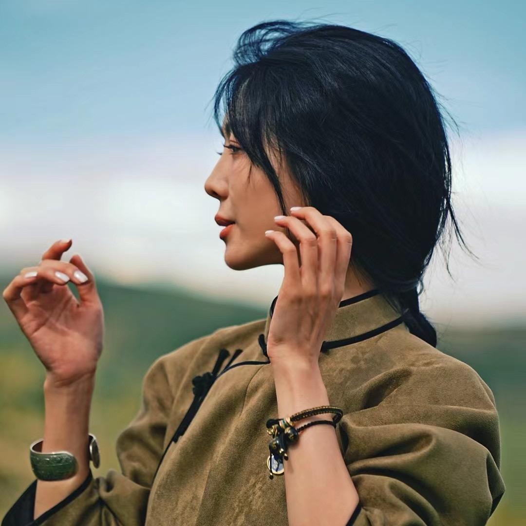 满洲里库伊拉(回归牧场中）