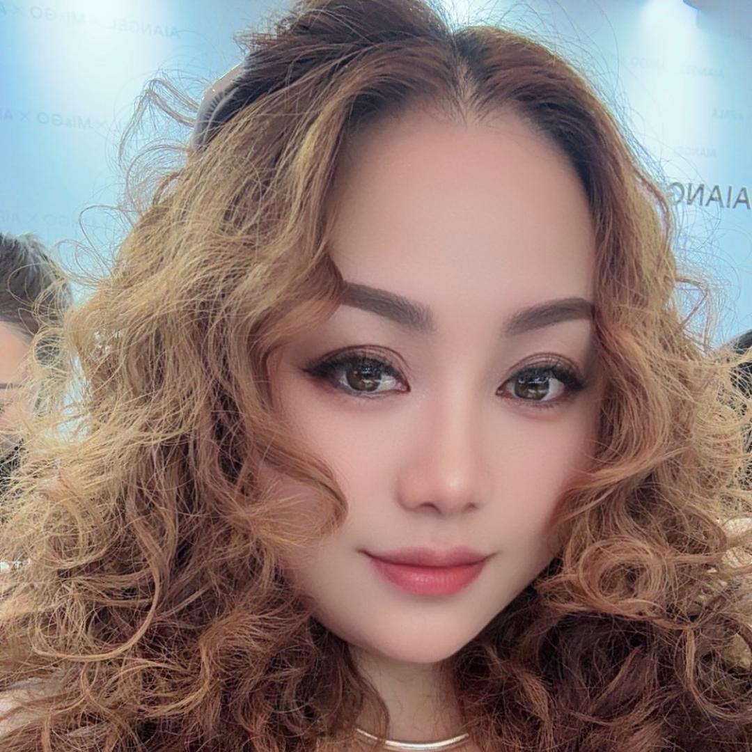 辰溪女权贵族服装