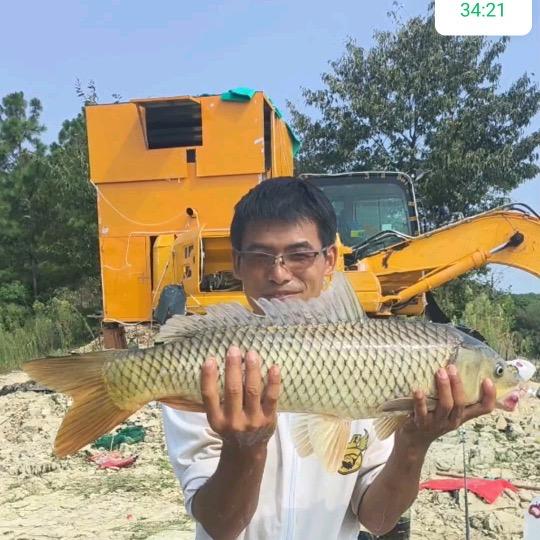 小坏挖机游钓江湖